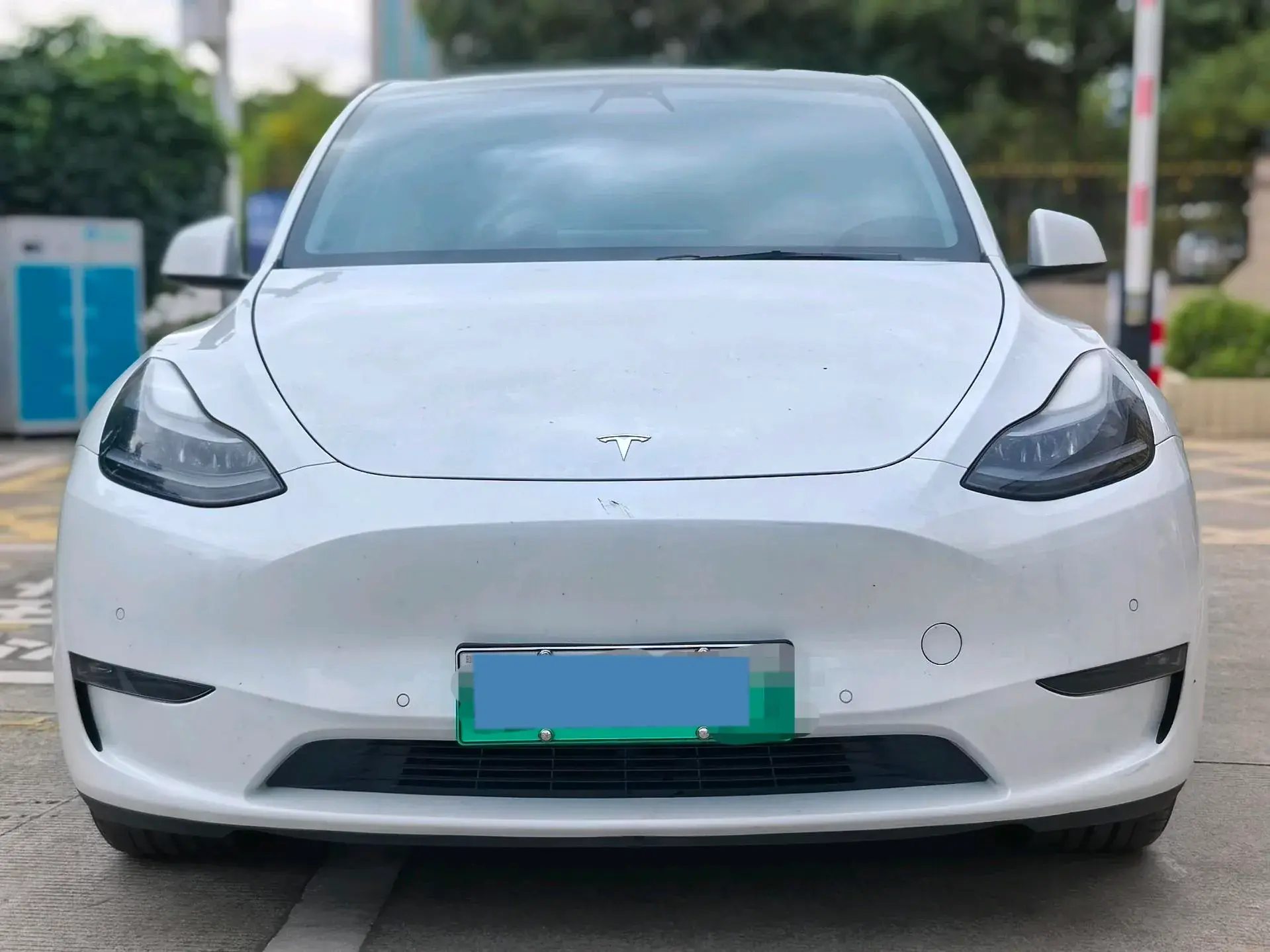 2021 TESLA MODEL thumbnail 2
