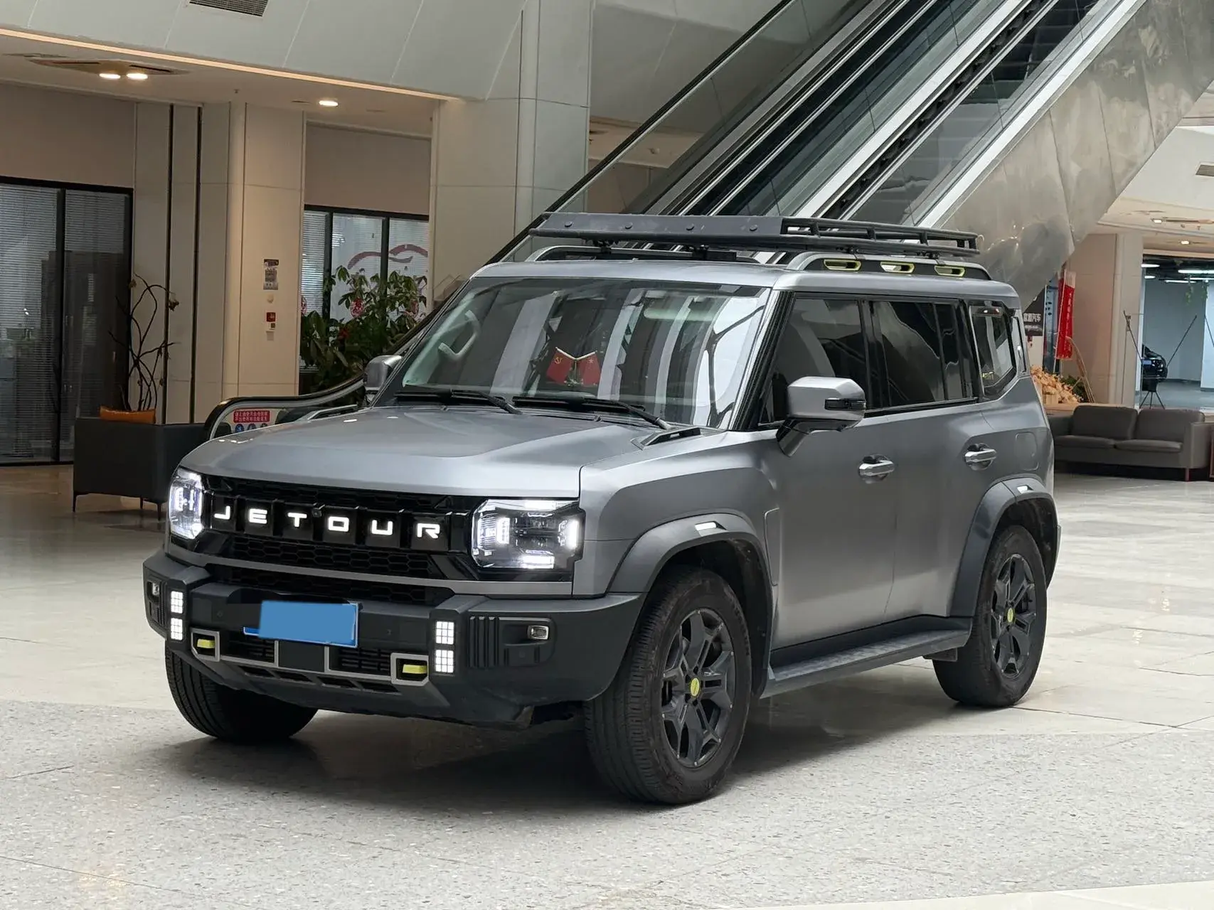 2023 JETOUR TRAVELLER view 1