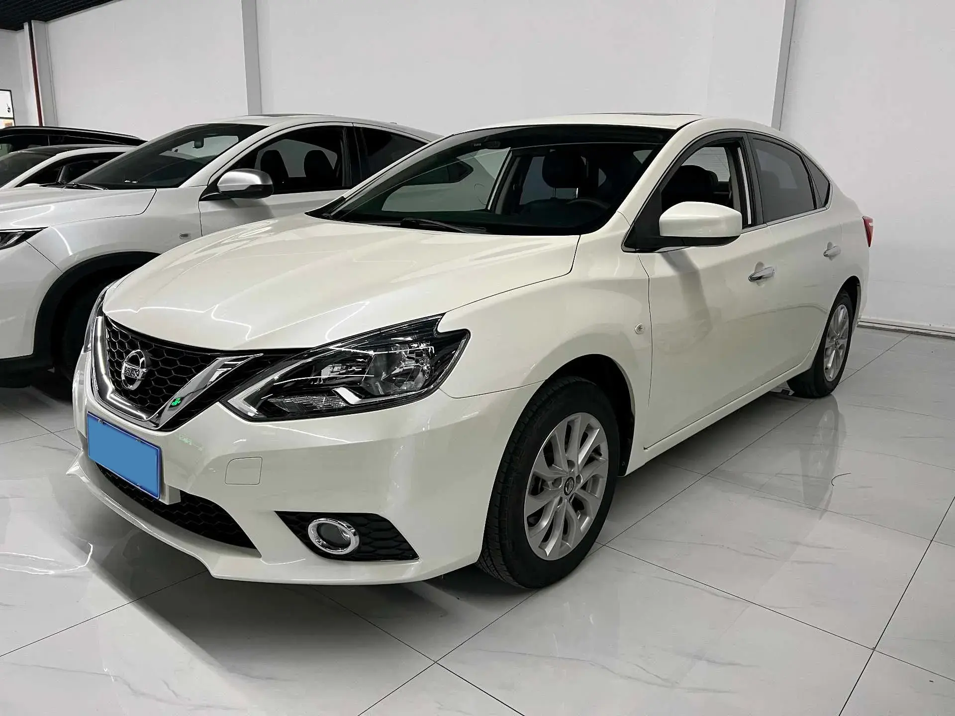 2021 NISSAN SYLPHY view 1