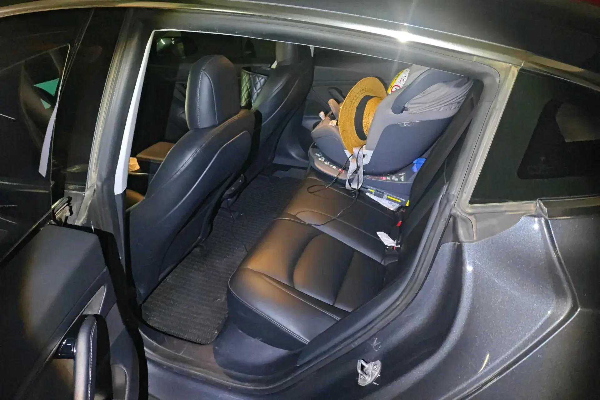 2019 TESLA MODEL thumbnail 4