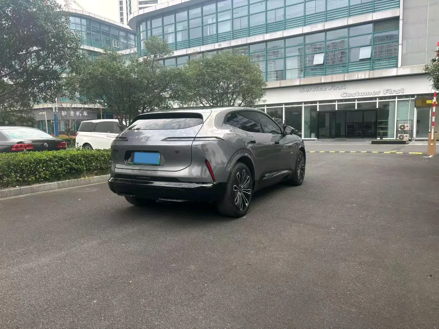 2024 AVATR 07 thumbnail 2