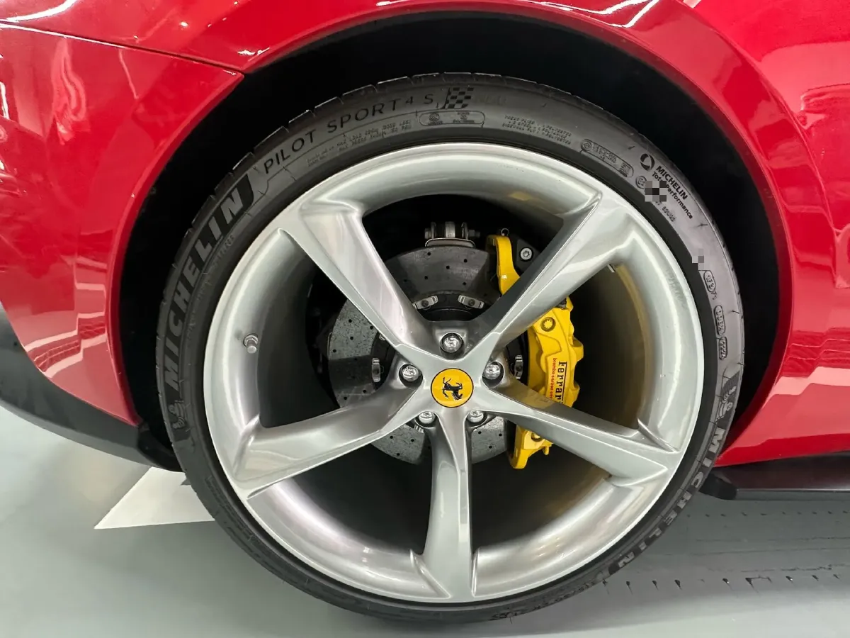 2017 Ferrari 812 6.5L 800HP V12 7DCT,autocango,china used car exporter,china ev exporter,chinese used car exporter,chinese used ev exporter