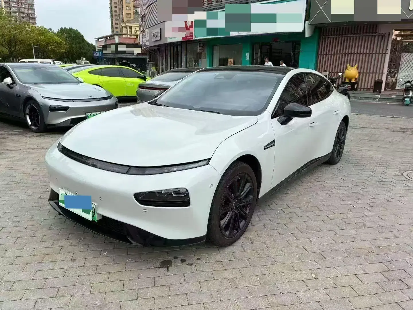 2021 XPENG P7 view 1