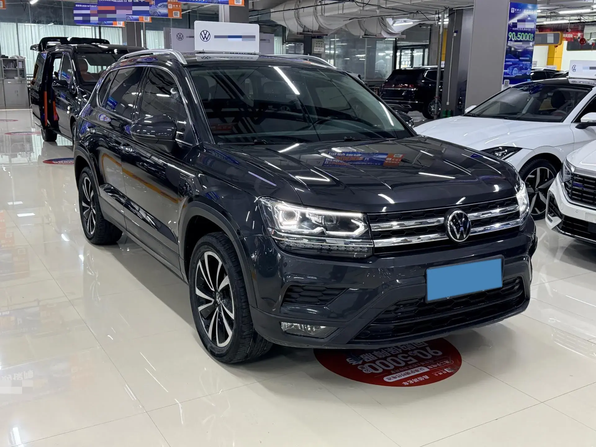 2021 VOLKSWAGEN THARU thumbnail 3