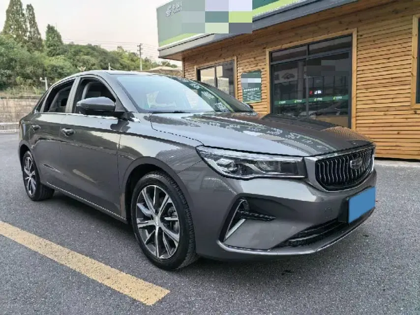 2022 GEELY EMGRAND thumbnail 3