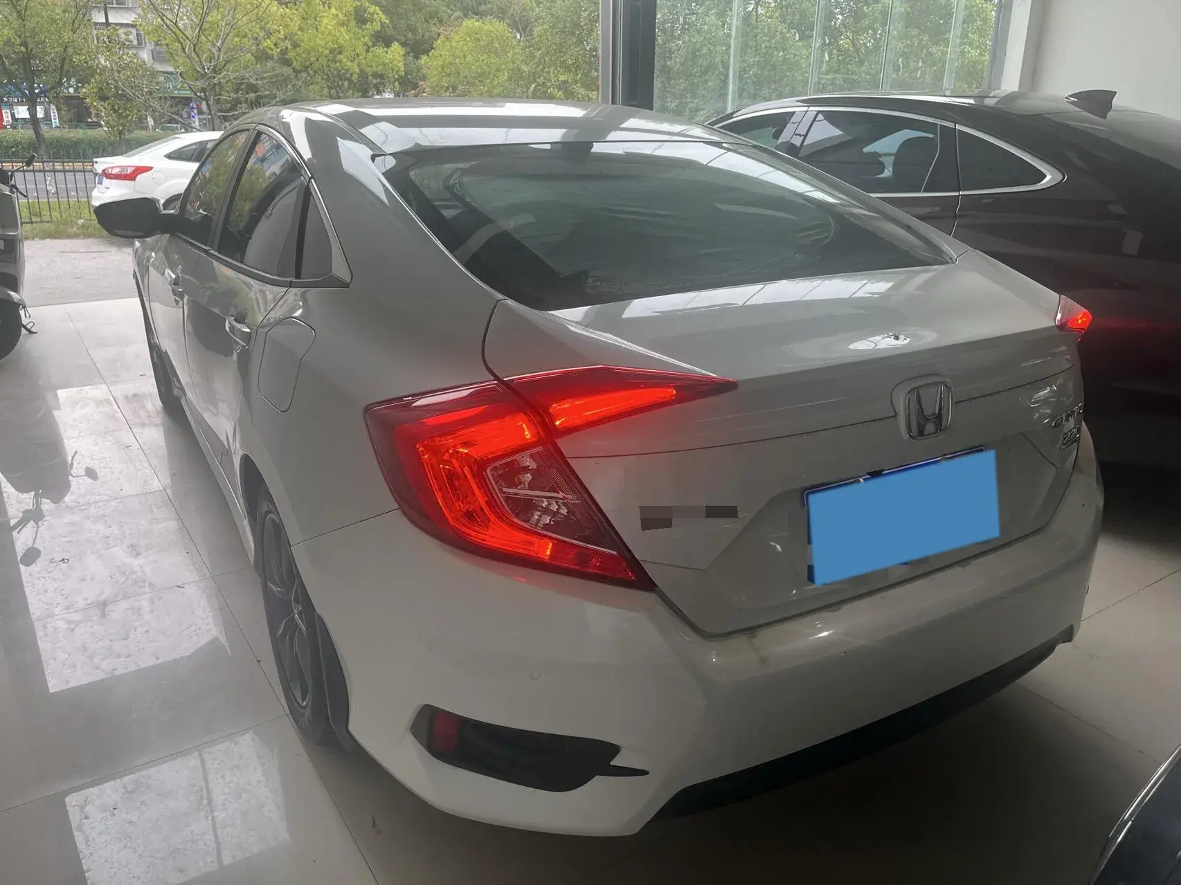 2019 HONDA CIVIC thumbnail 4