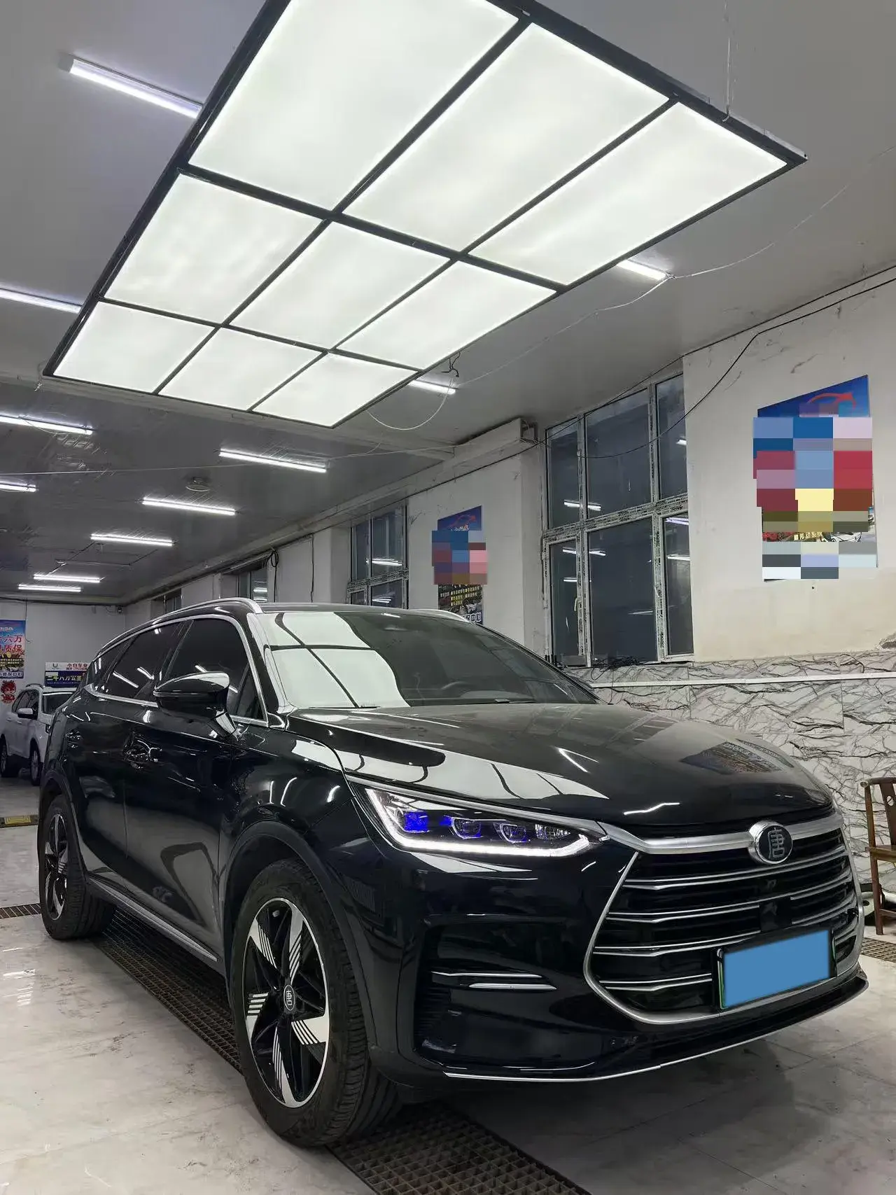 2023 BYD TANG thumbnail 2