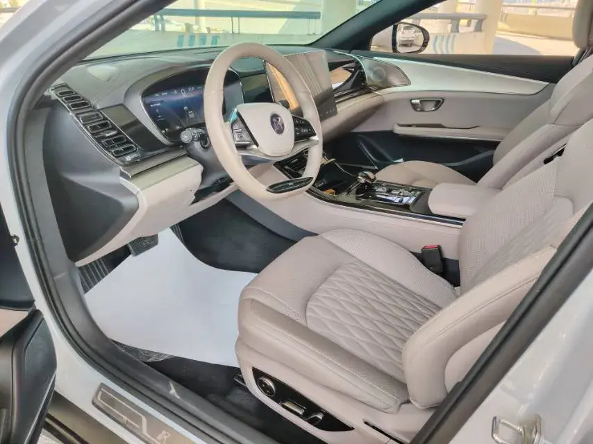 2024 BYD HAN thumbnail 4