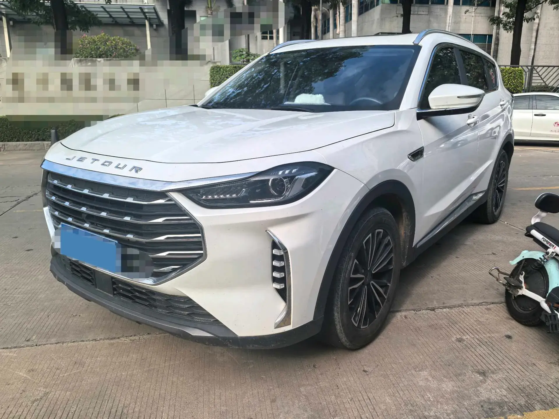 2021 JETOUR X70 view 1