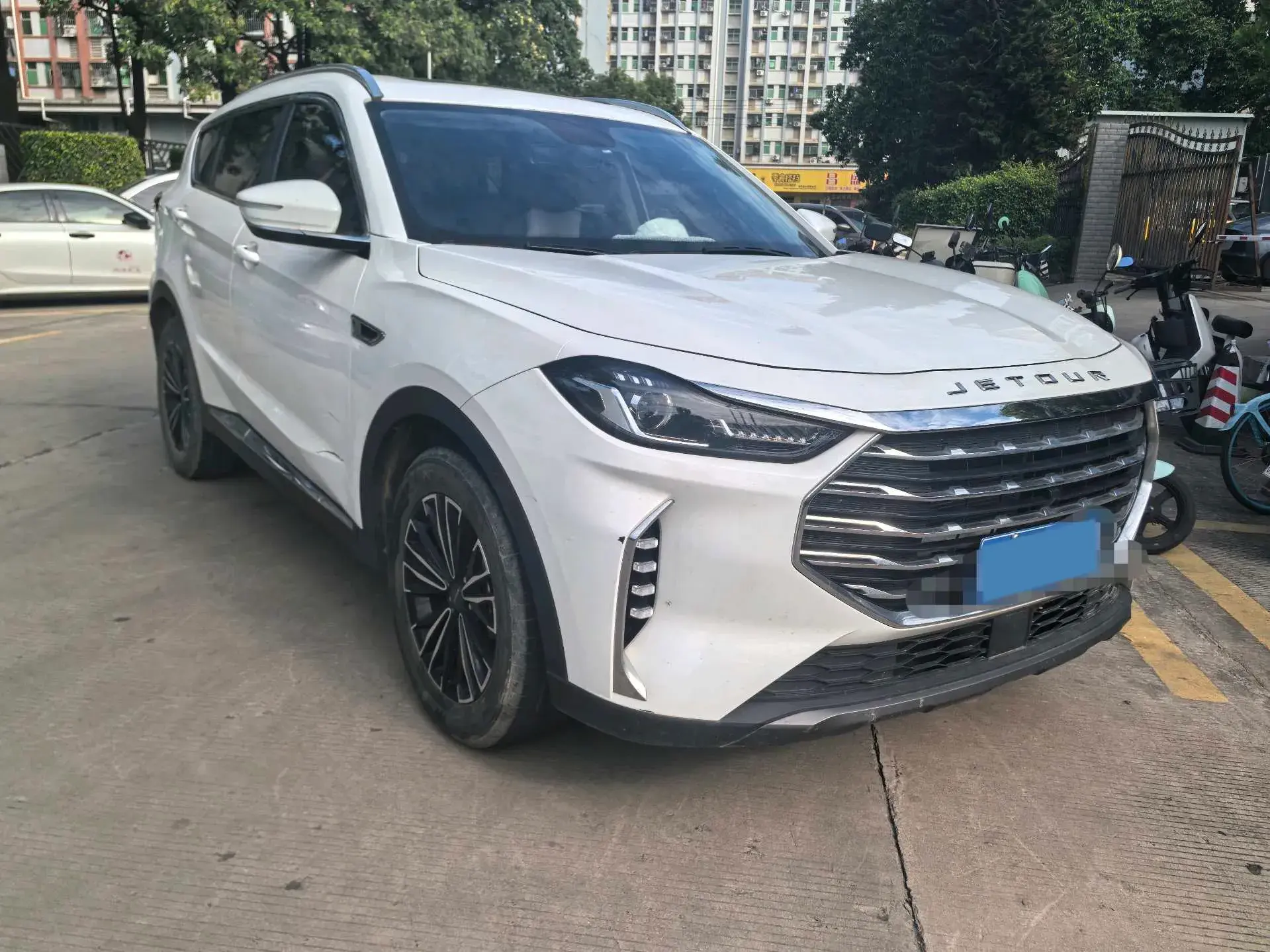 2021 JETOUR X70 thumbnail 3