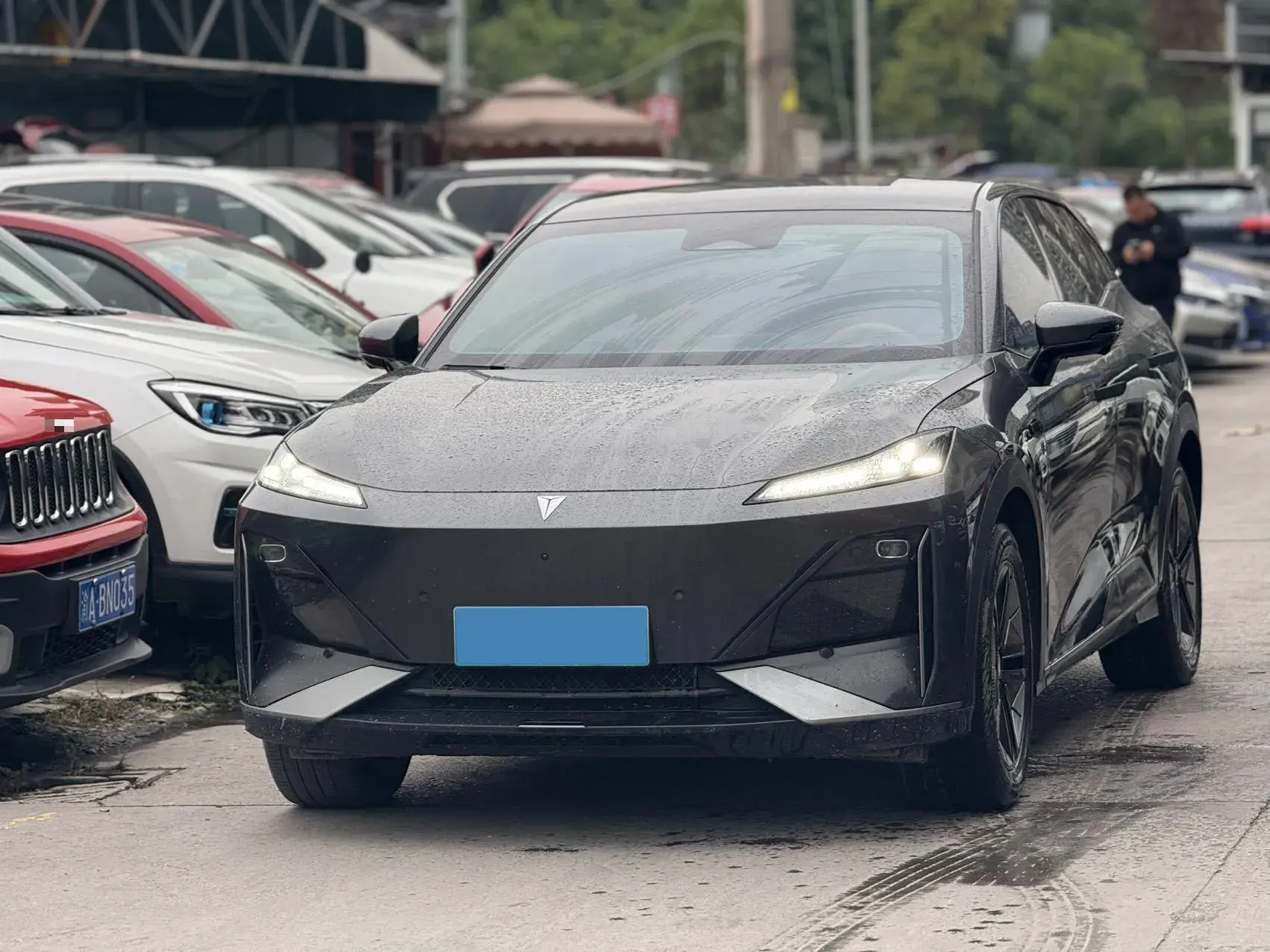 2023 DEEPAL S07 view 1