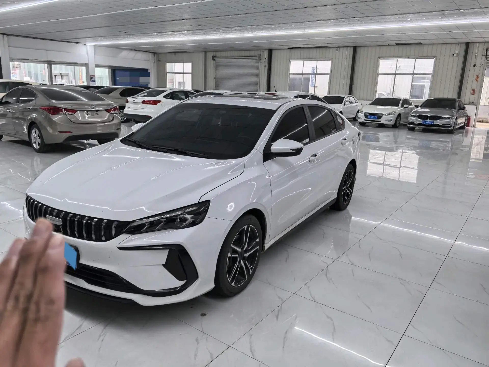 2024 GEELY BINRAY view 1