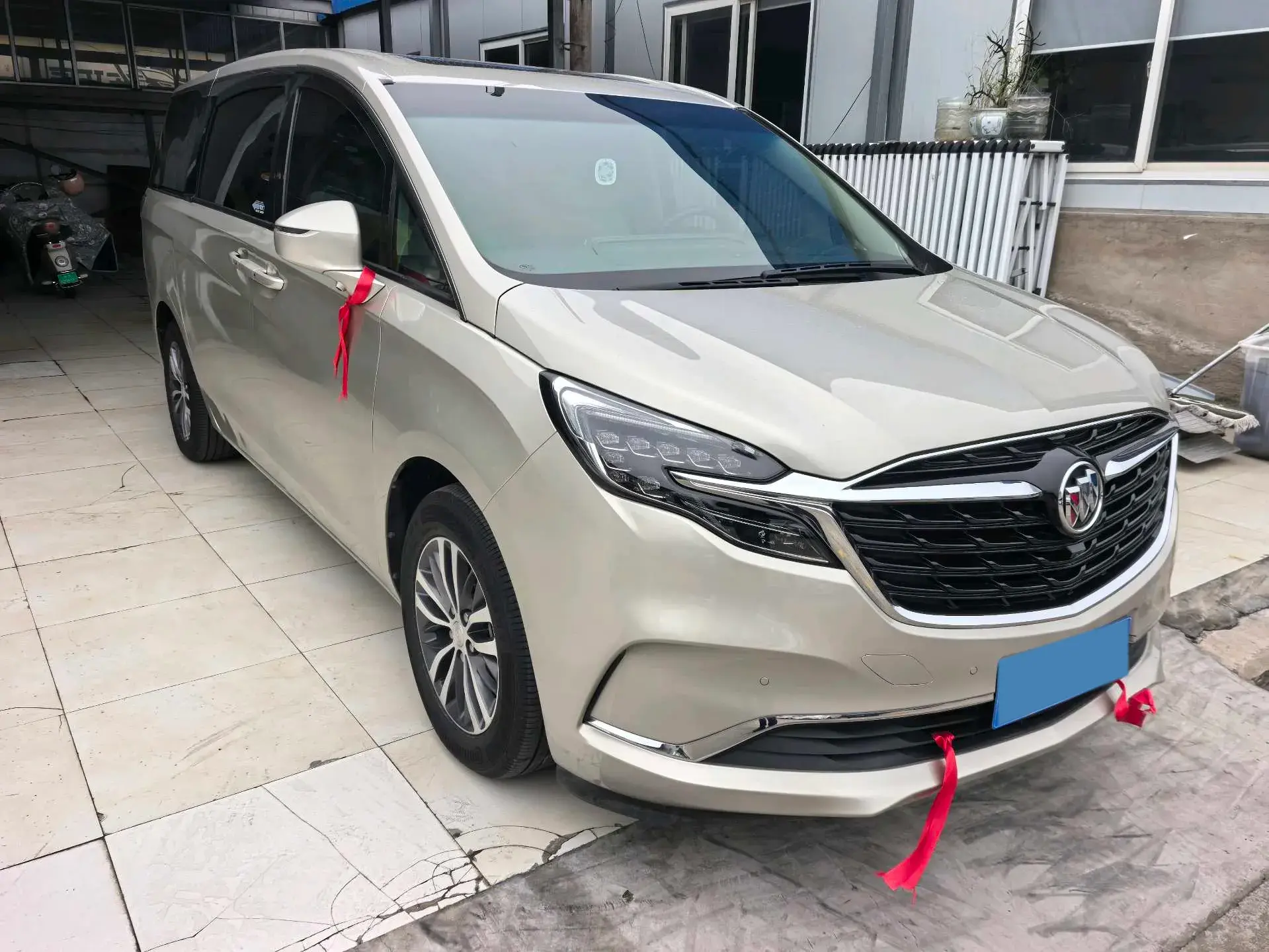 2020 BUICK GL8 thumbnail 3