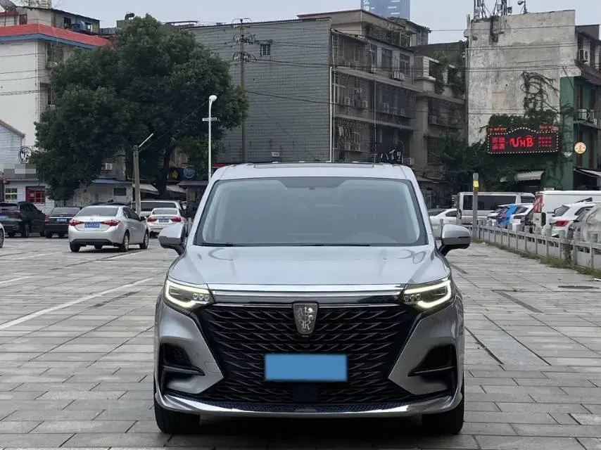 2021 ROEWE IMAX8 thumbnail 2