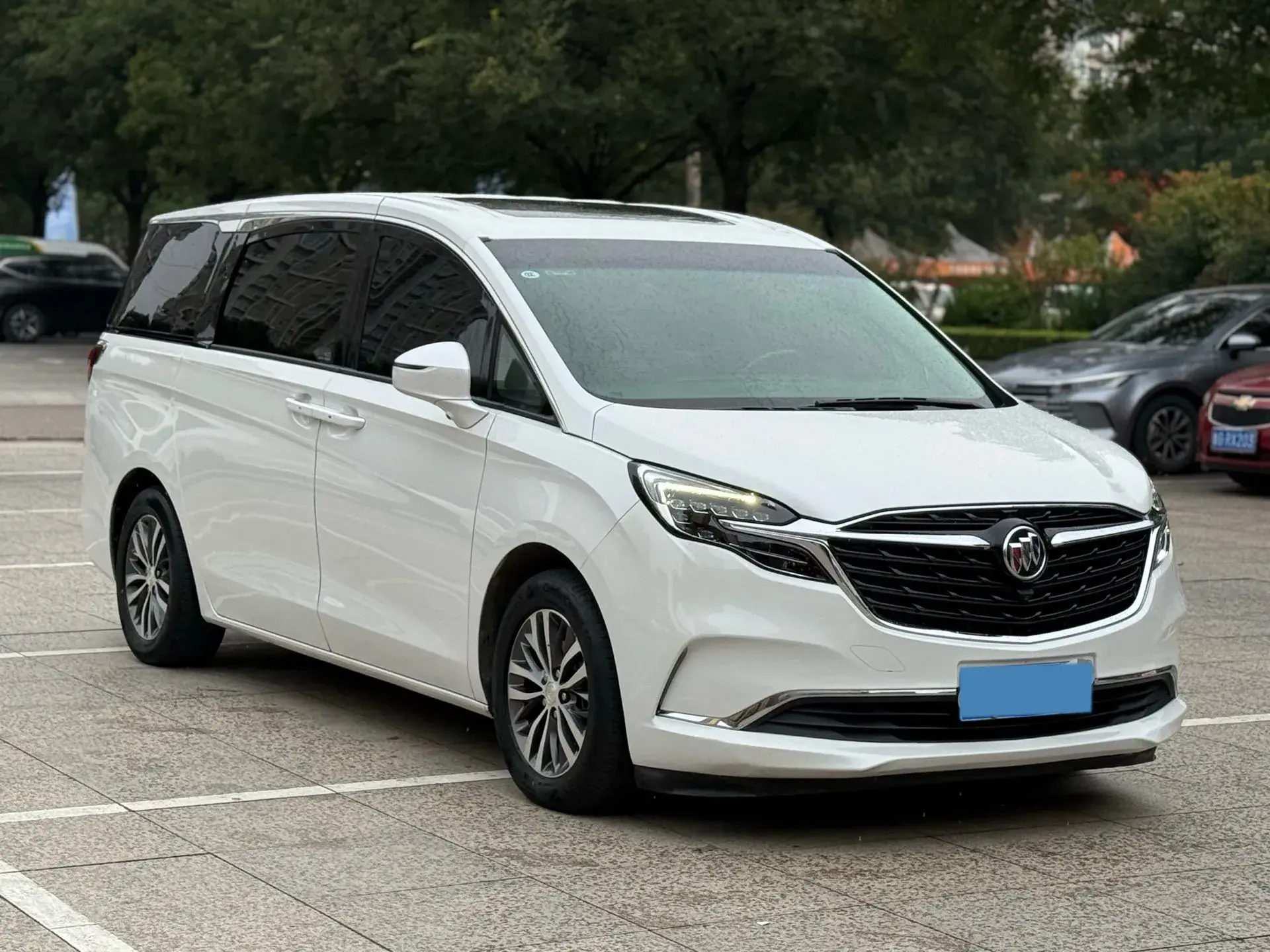 2022 BUICK GL8 thumbnail 3