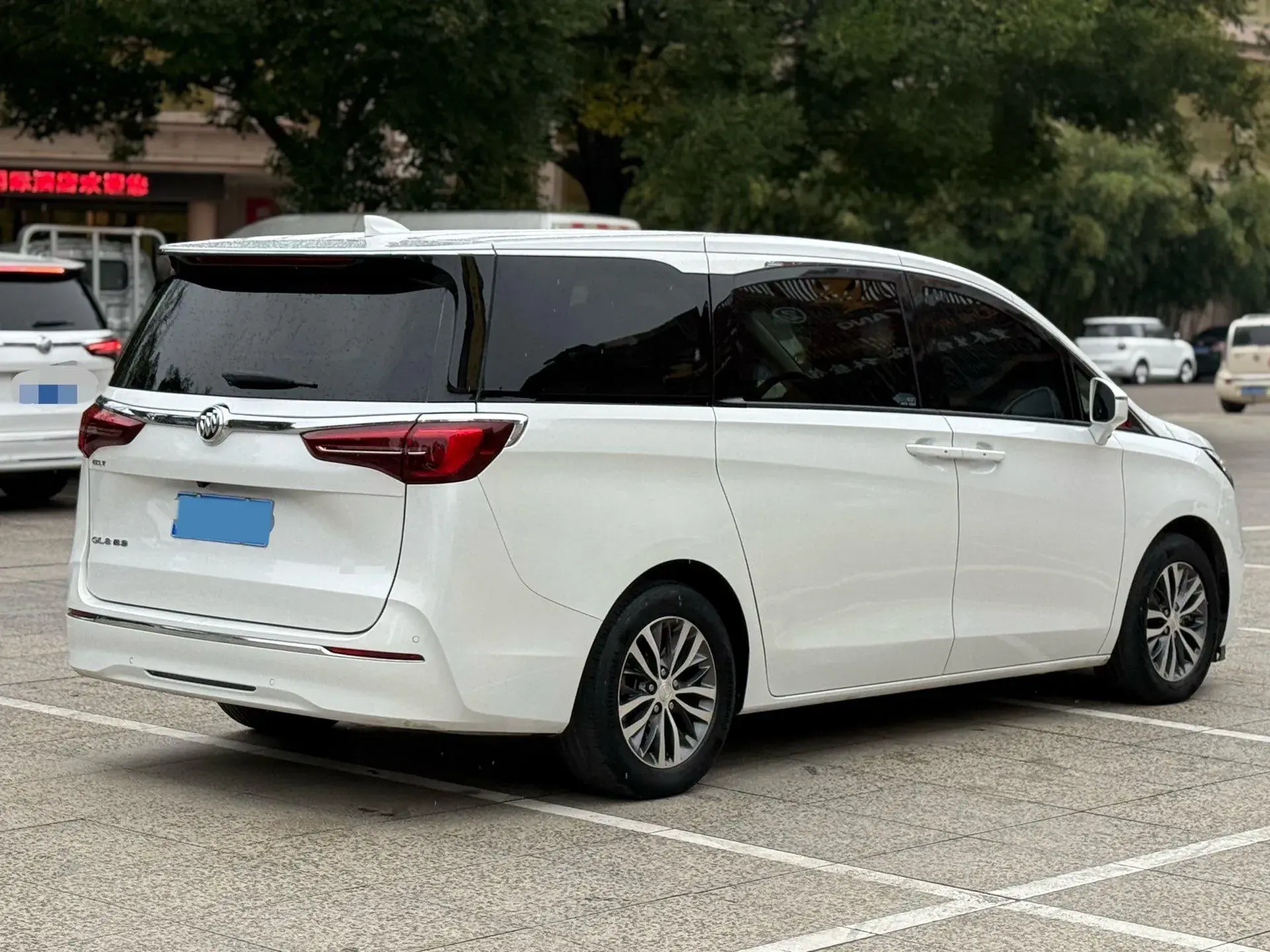 2022 BUICK GL8 thumbnail 4