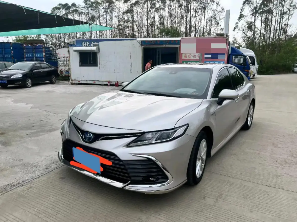 2023 Toyota Camry 2.5L 178HP L4 E-CVT Hybrid