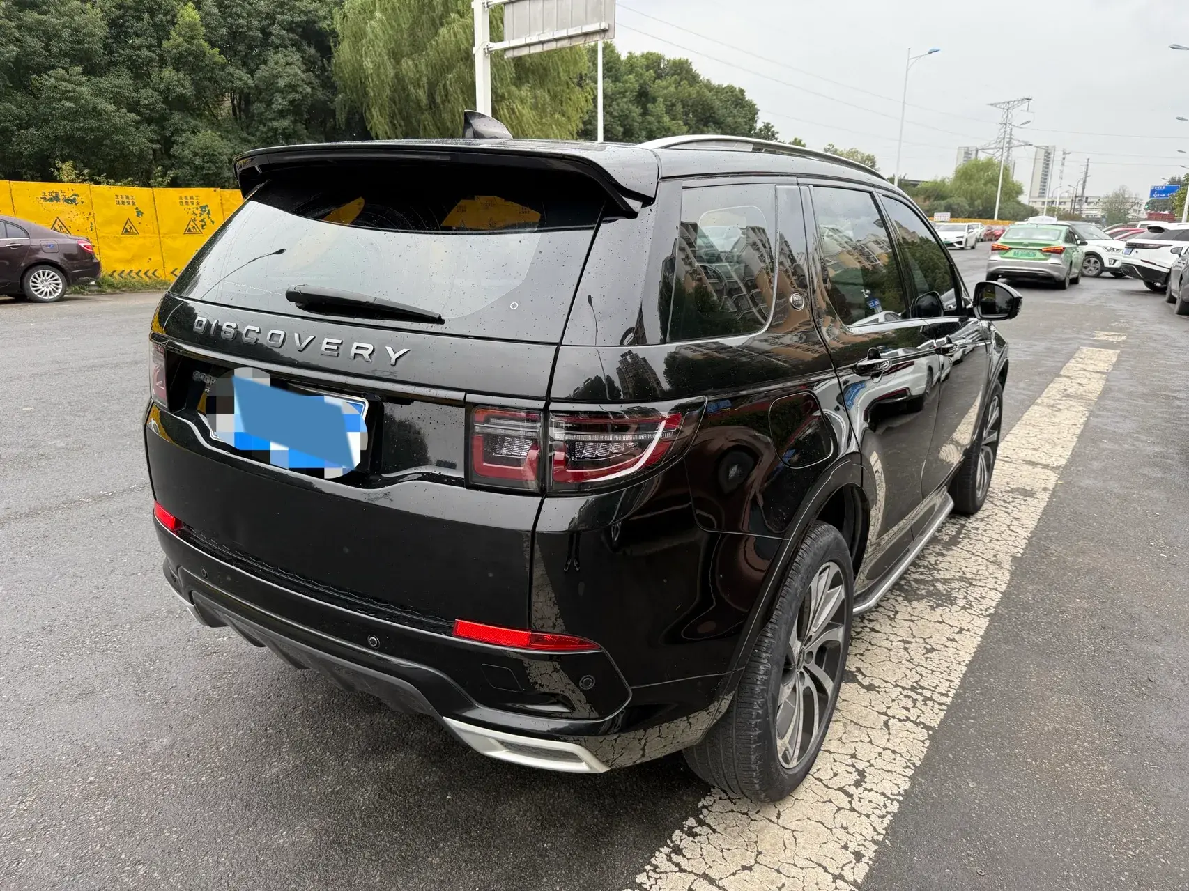 2021 LAND ROVER thumbnail 4