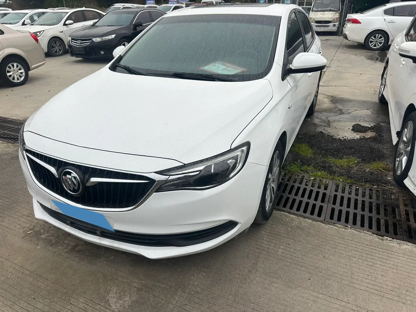 2021 BUICK EXCELLE view 1