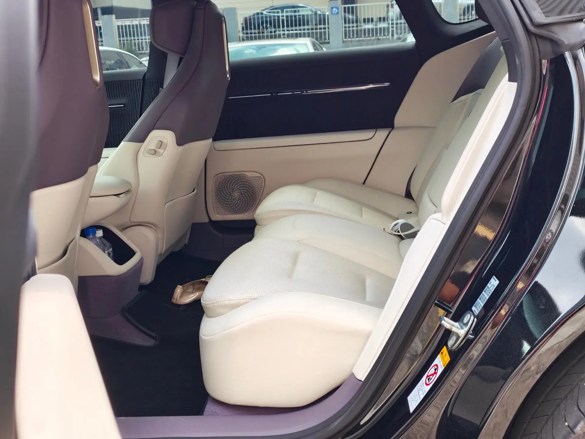 2025 AVATR 12 thumbnail 4