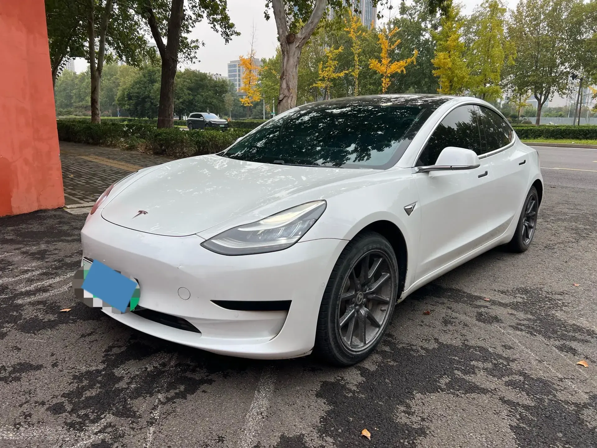 2020 TESLA MODEL view 1