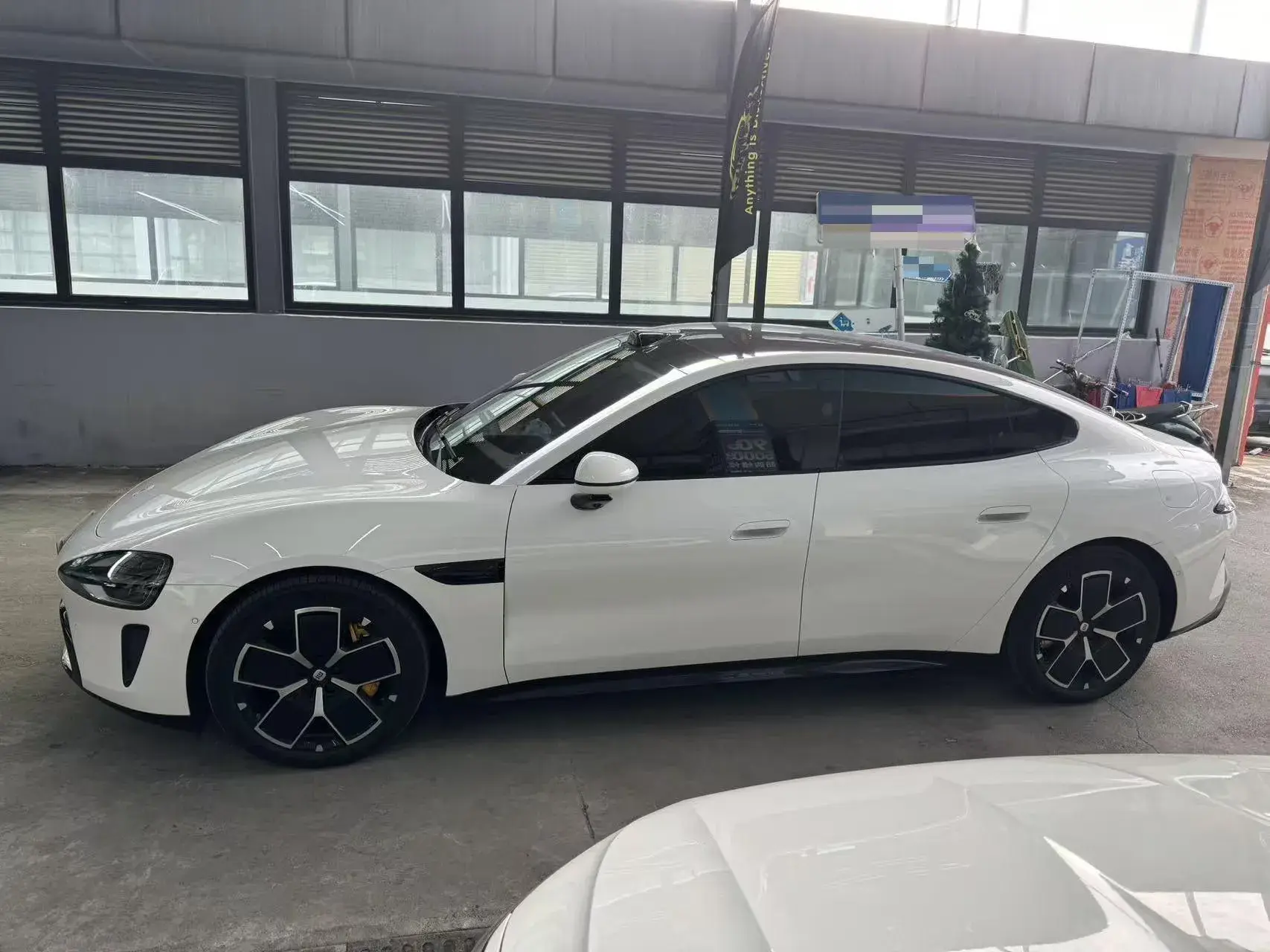 2024 MI SU7 thumbnail 4