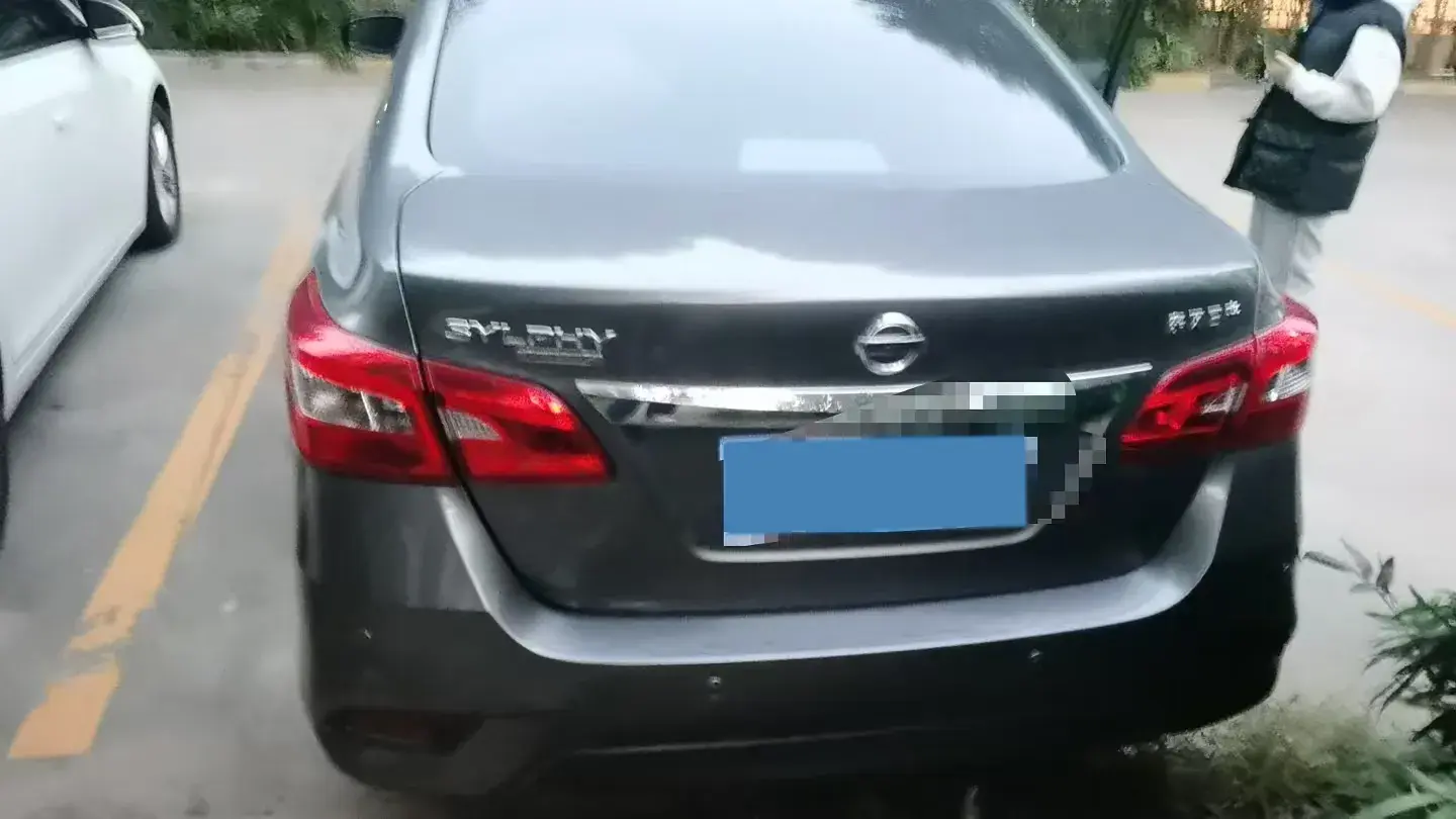 2024 NISSAN SYLPHY thumbnail 2