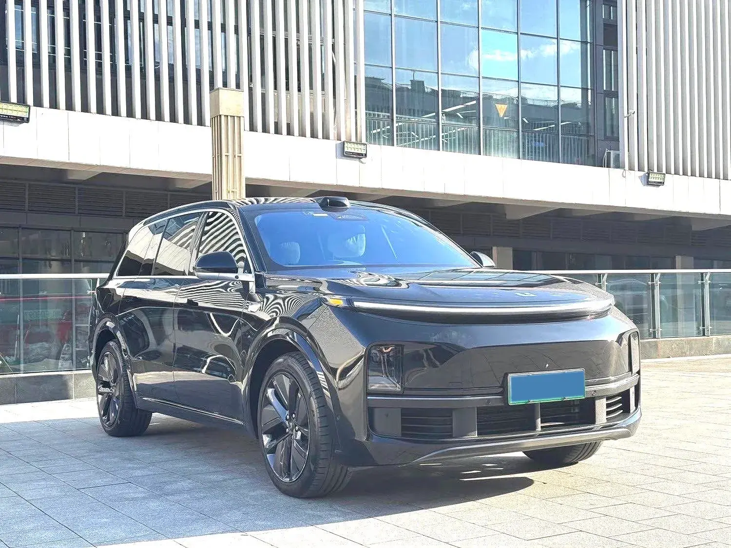 2022 LI L9 thumbnail 3