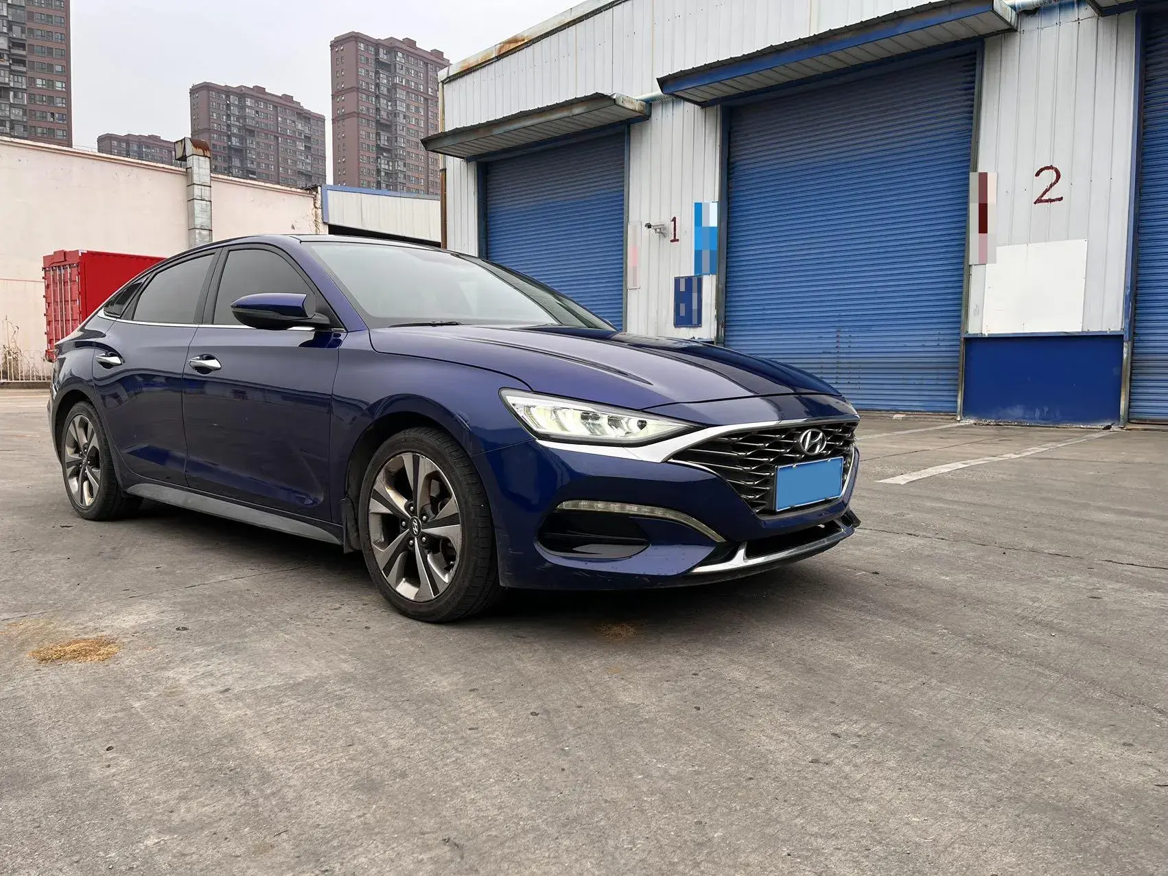 2019 HYUNDAI LA thumbnail 2