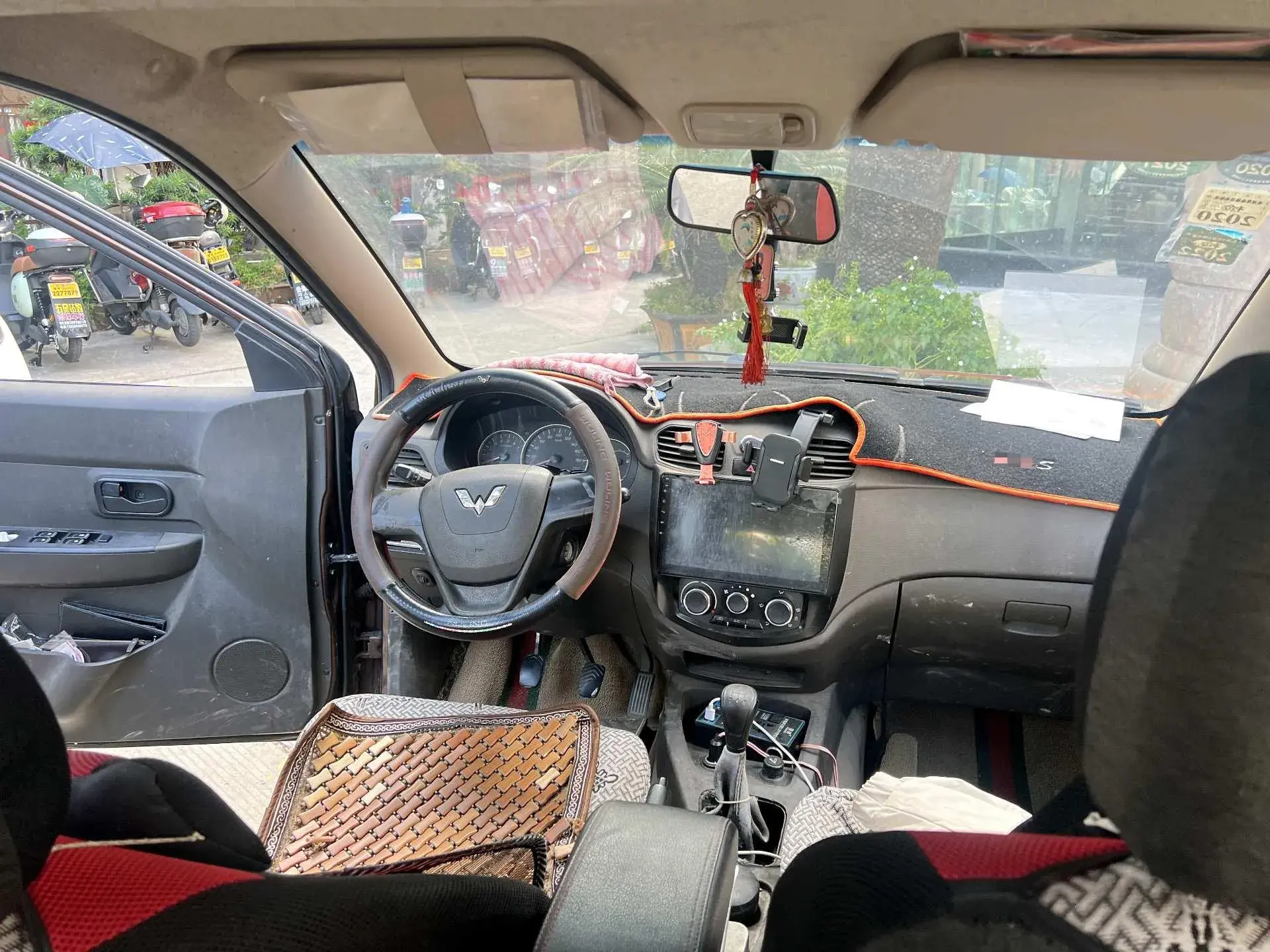 2016 WULING HONGGUANG thumbnail 4