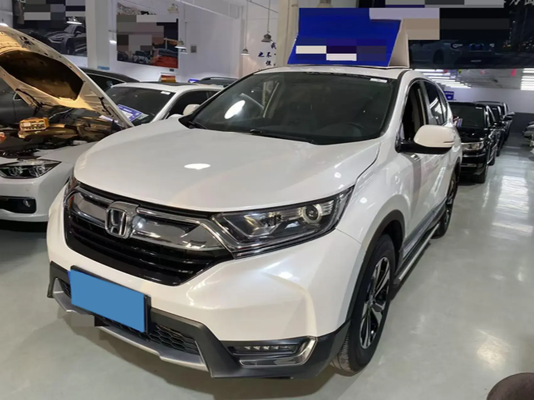 2019 HONDA CR-V view 1