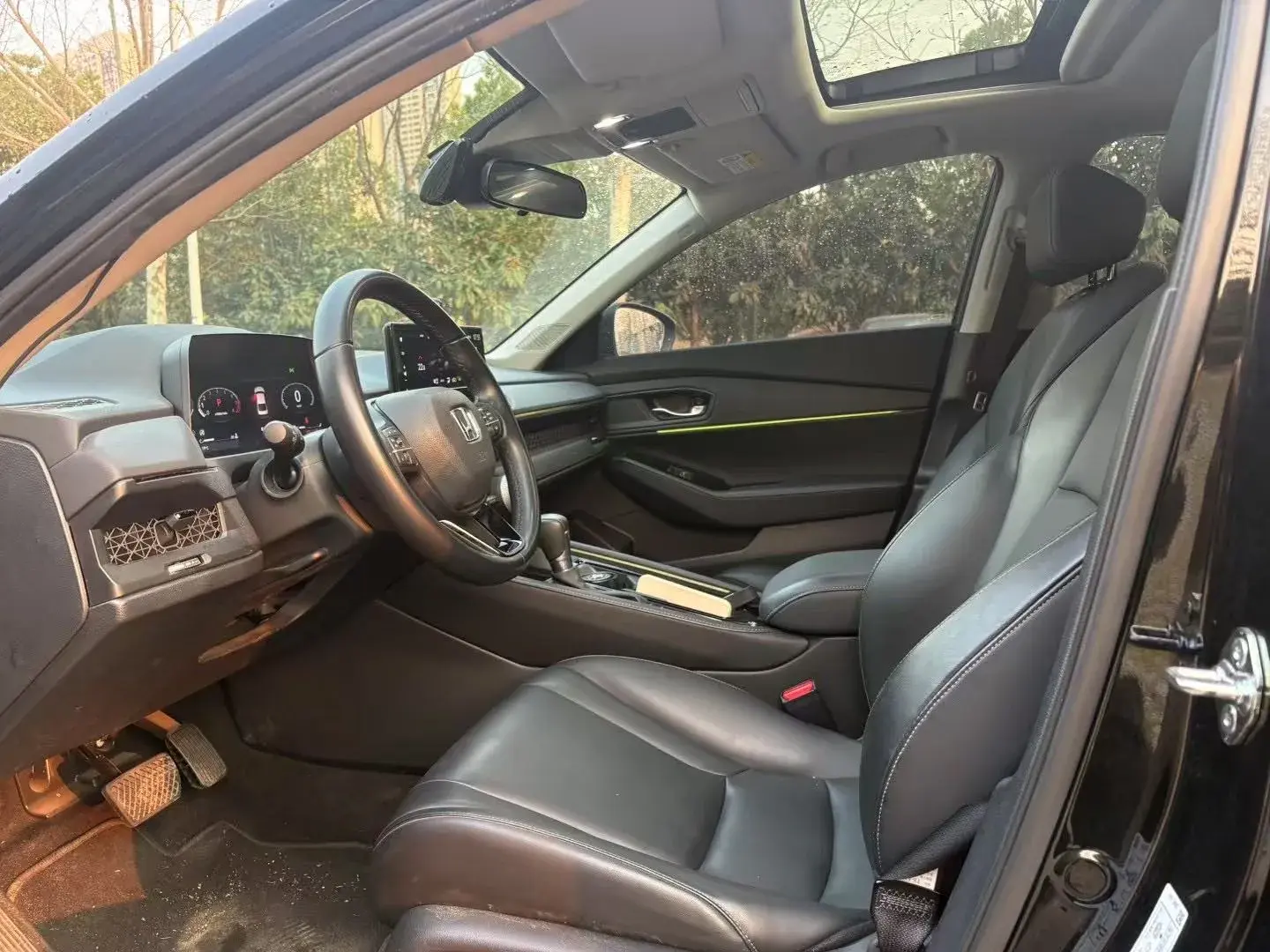 2023 HONDA ACCORD thumbnail 3