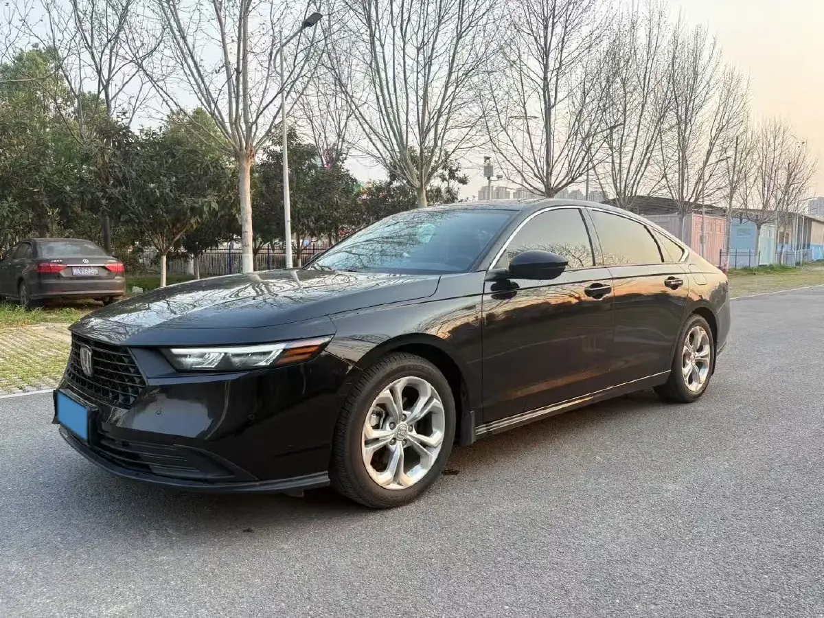 2023 Honda Accord 1.5T 192HP L4 CVT