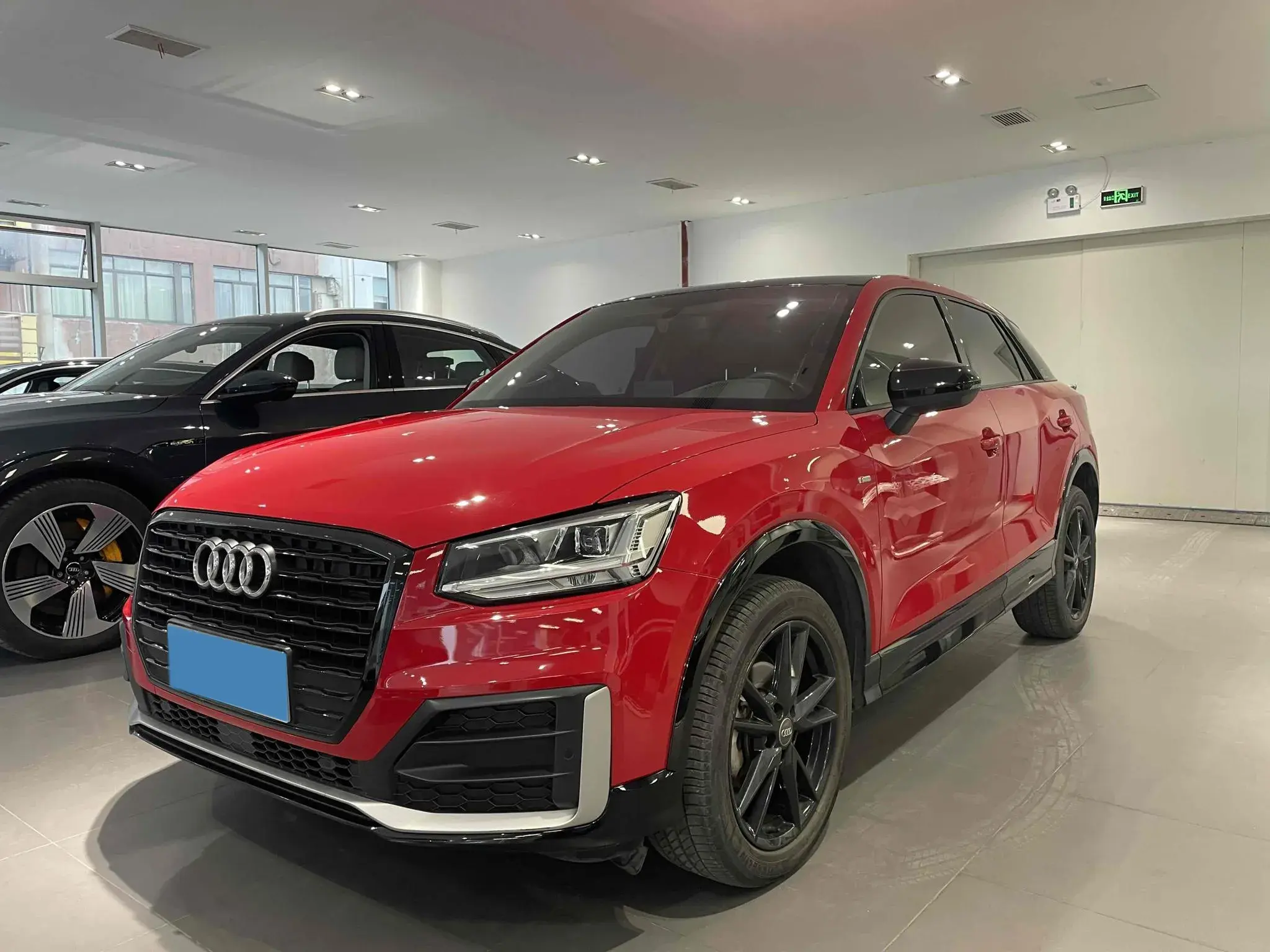 2021 AUDI Q2L view 1