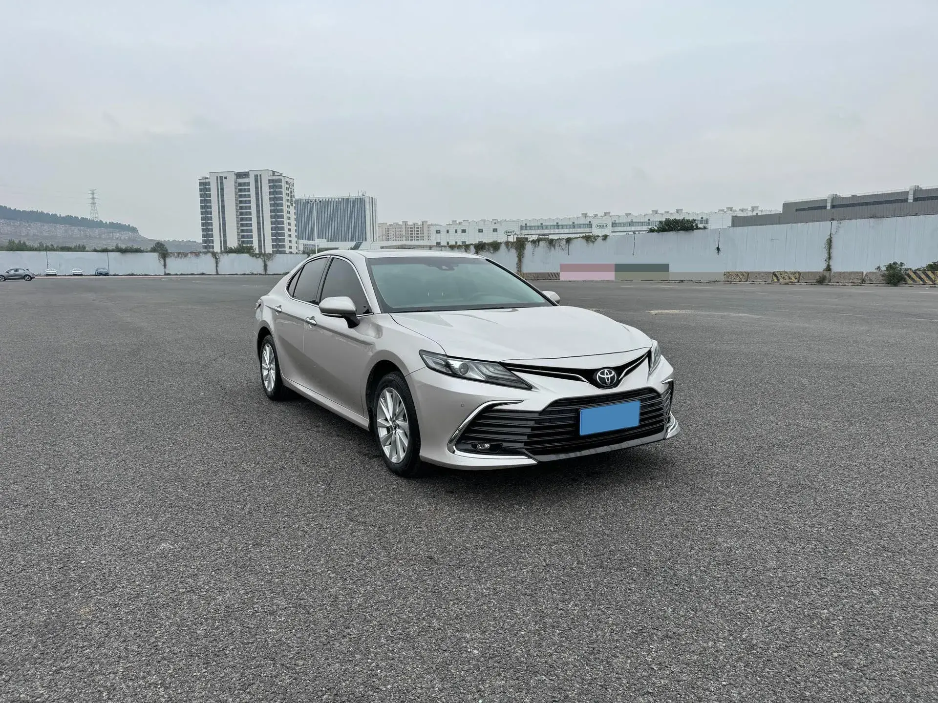 2021 TOYOTA CAMRY thumbnail 2