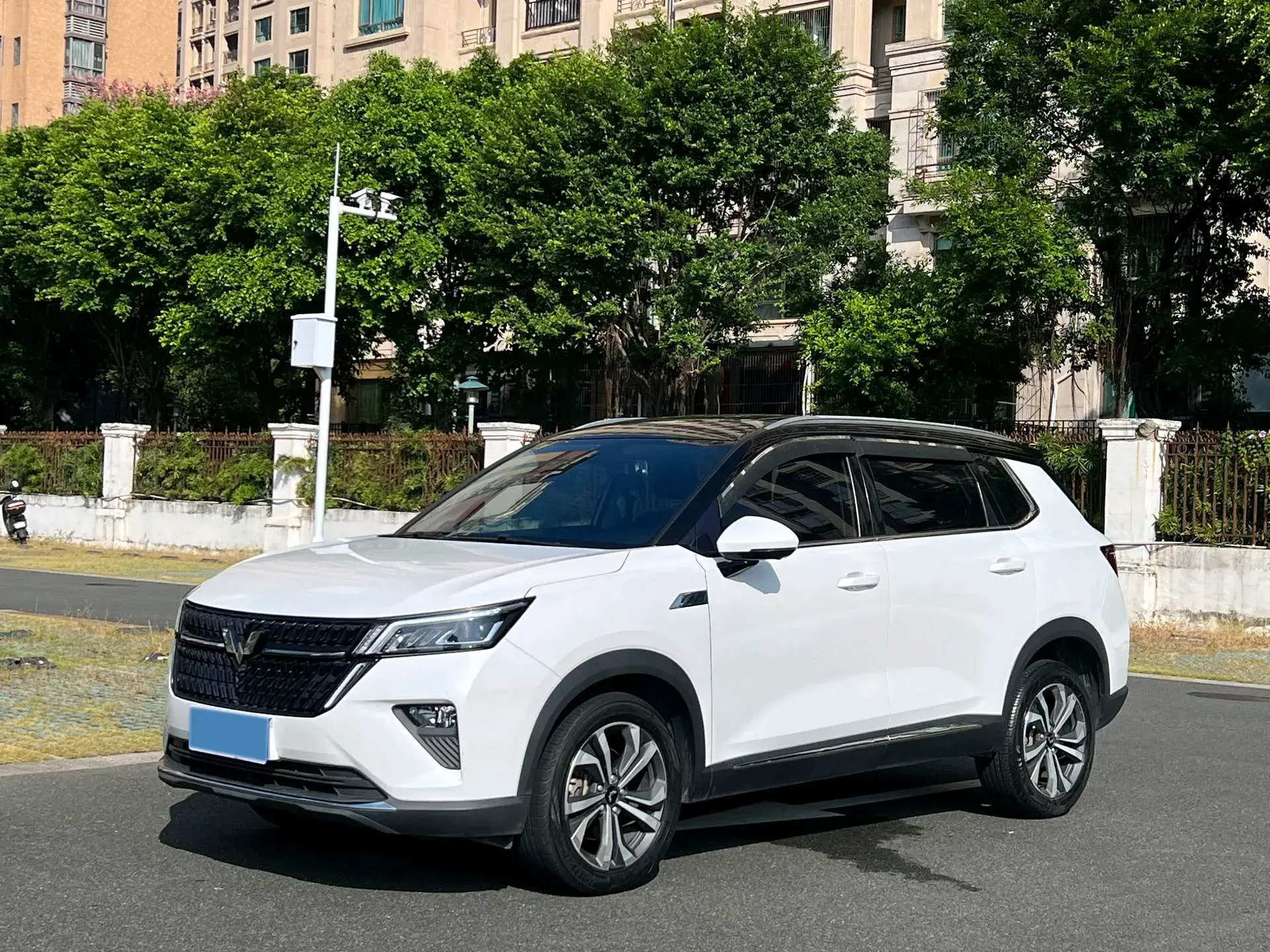 2022 WULING XINGCHEN view 1