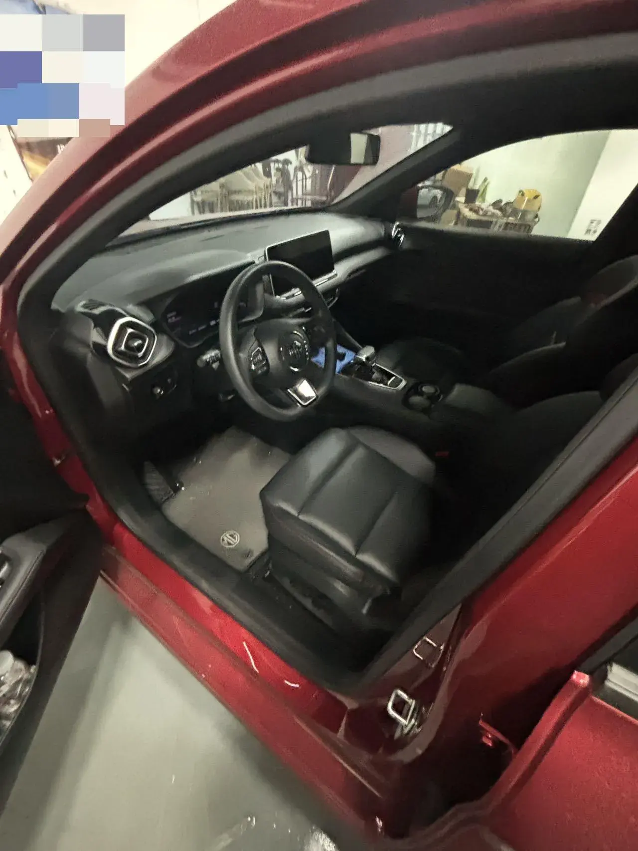 2025 MG 5 thumbnail 3