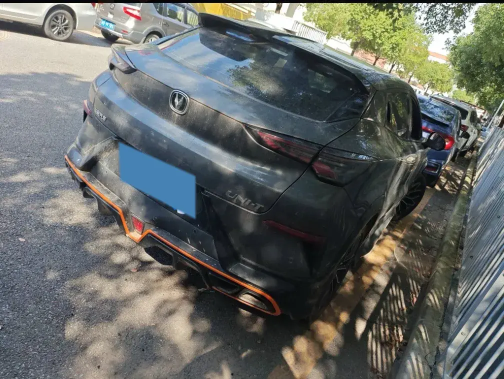 2022 CHANGAN UNI-T thumbnail 2