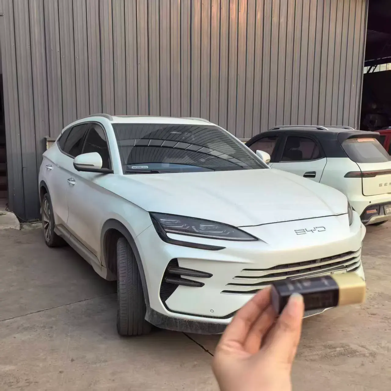 2023 BYD SONG thumbnail 2