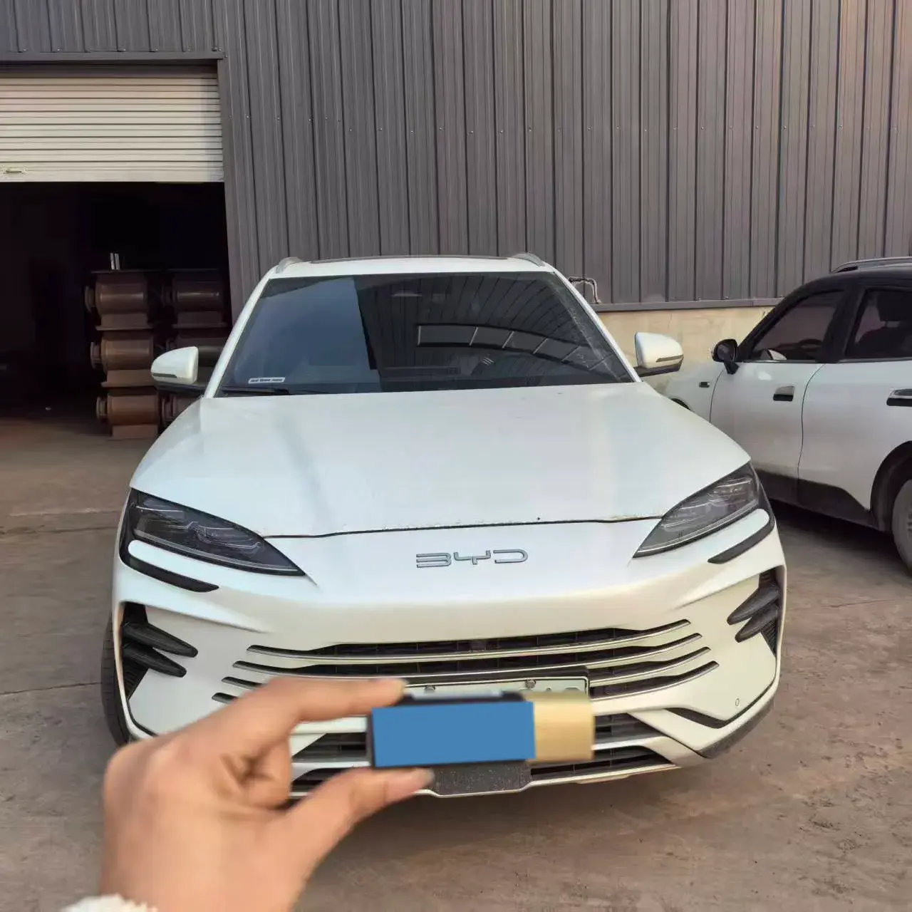 2023 BYD SONG thumbnail 3