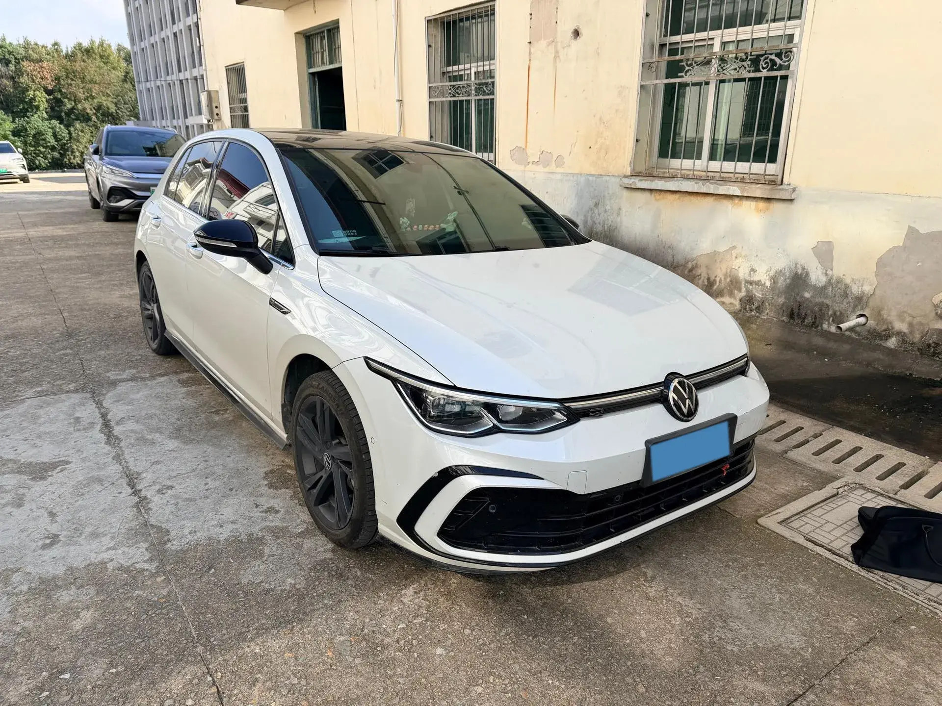 2021 VOLKSWAGEN GOLF thumbnail 2