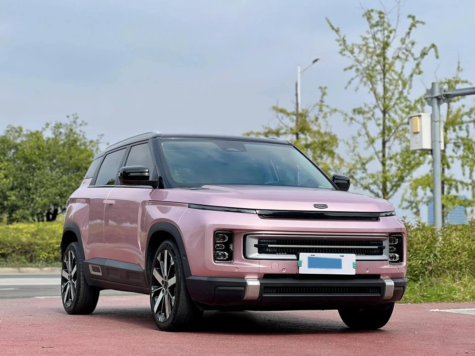 2023 GEELY ICON thumbnail 2