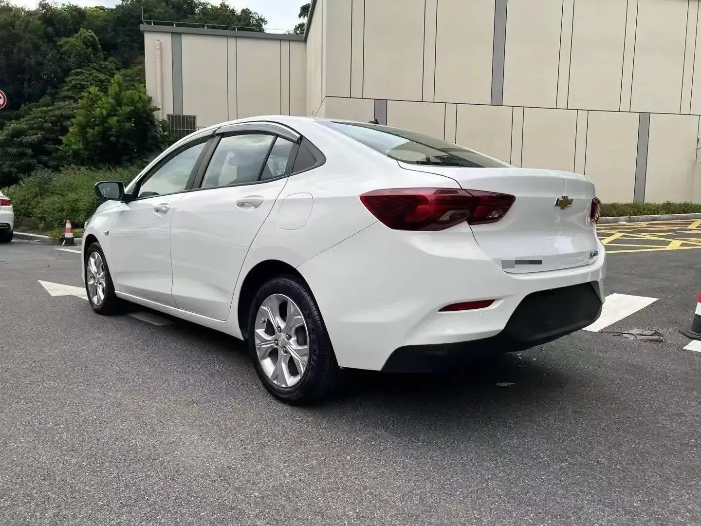 2021 CHEVROLET CAVALIER thumbnail 4