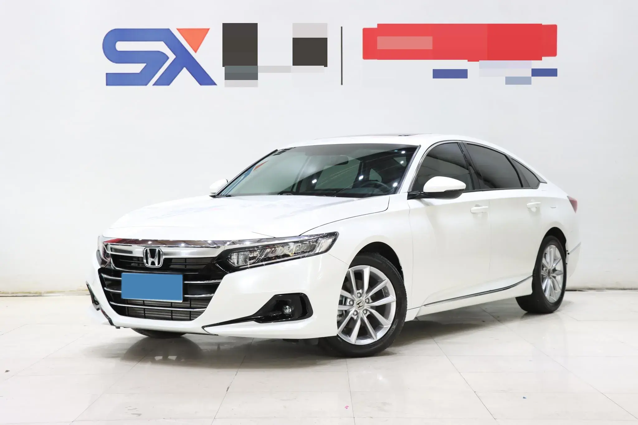 2022 HONDA ACCORD view 1