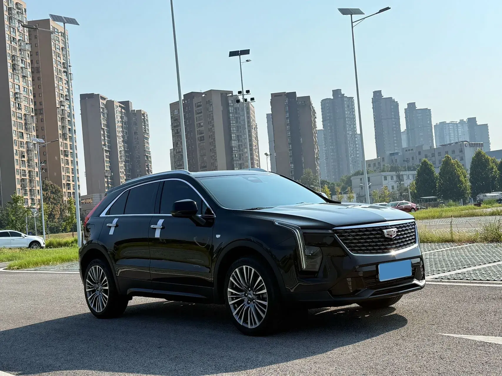 2024 CADILLAC XT4 thumbnail 2