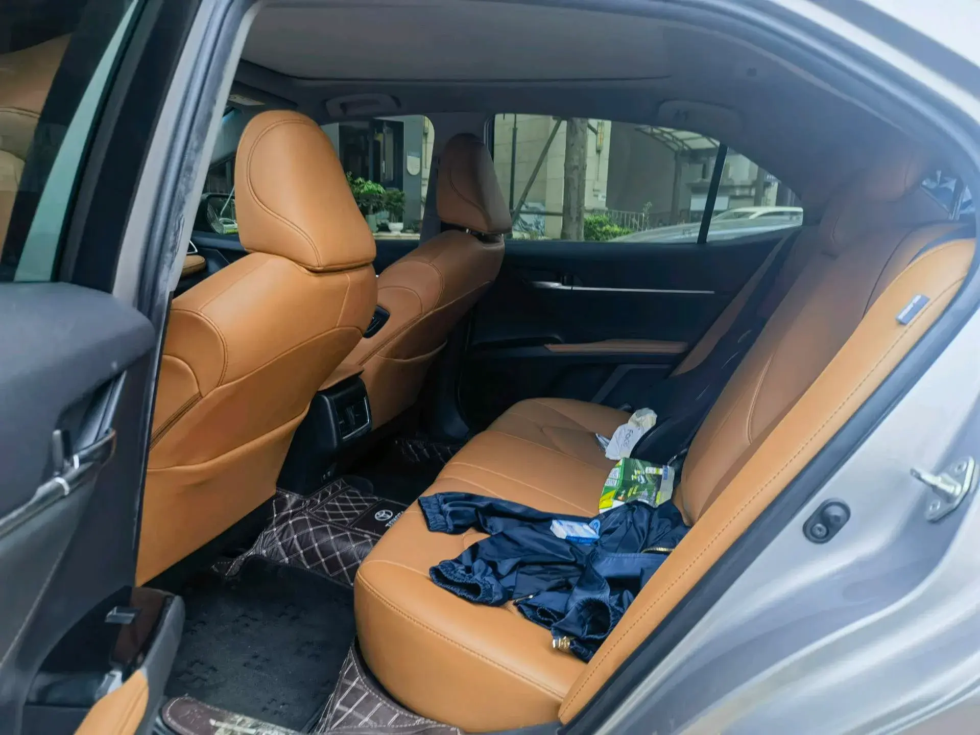 2021 TOYOTA CAMRY thumbnail 2