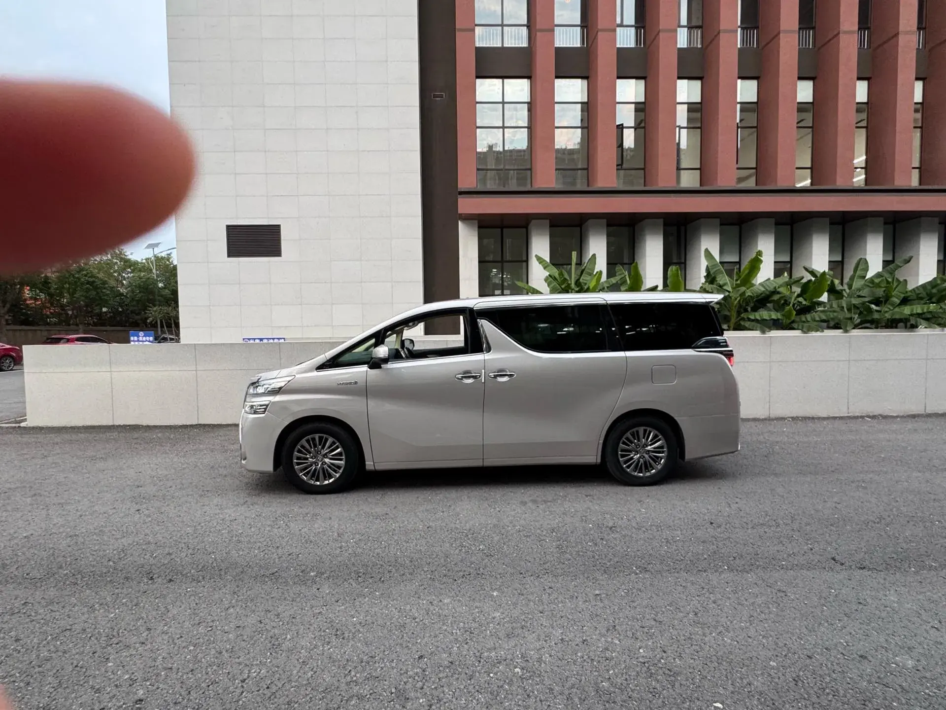 2019 TOYOTA VELLFIRE thumbnail 2