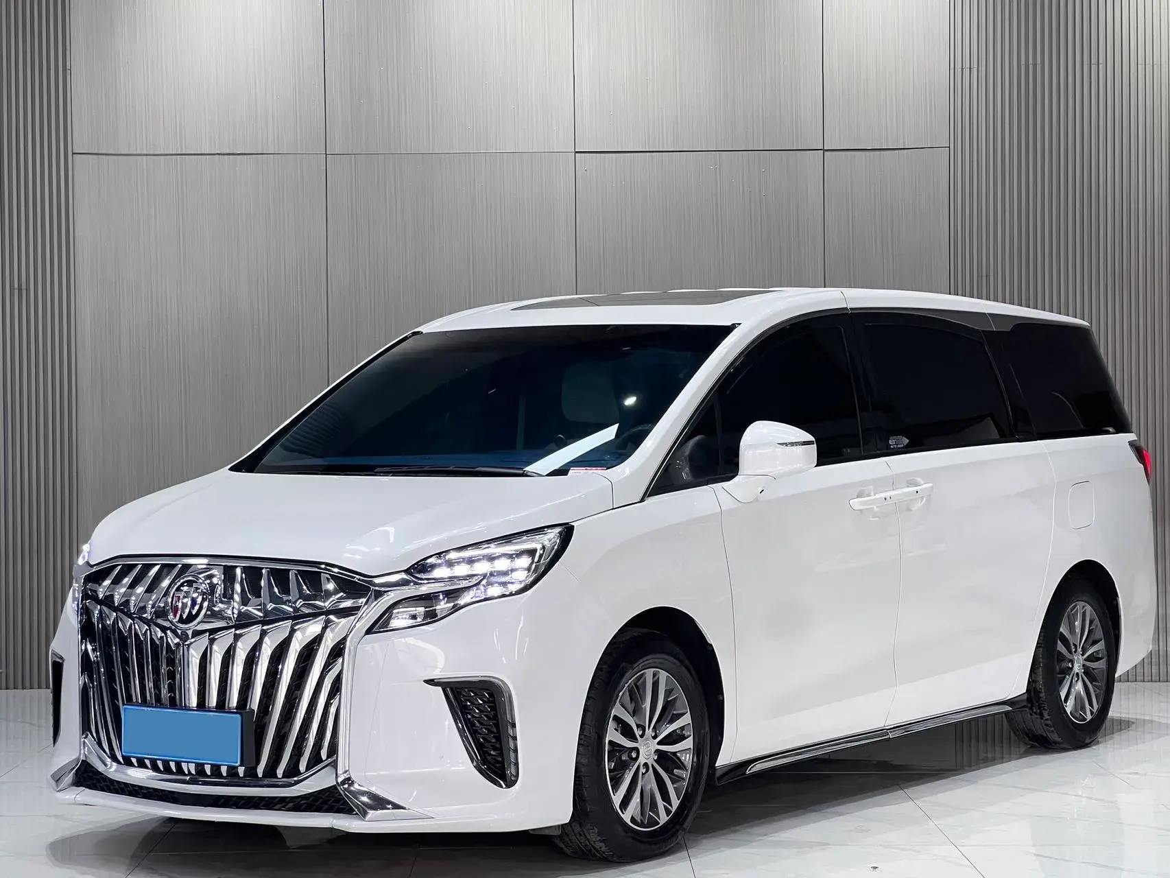 2021 BUICK GL8 view 1