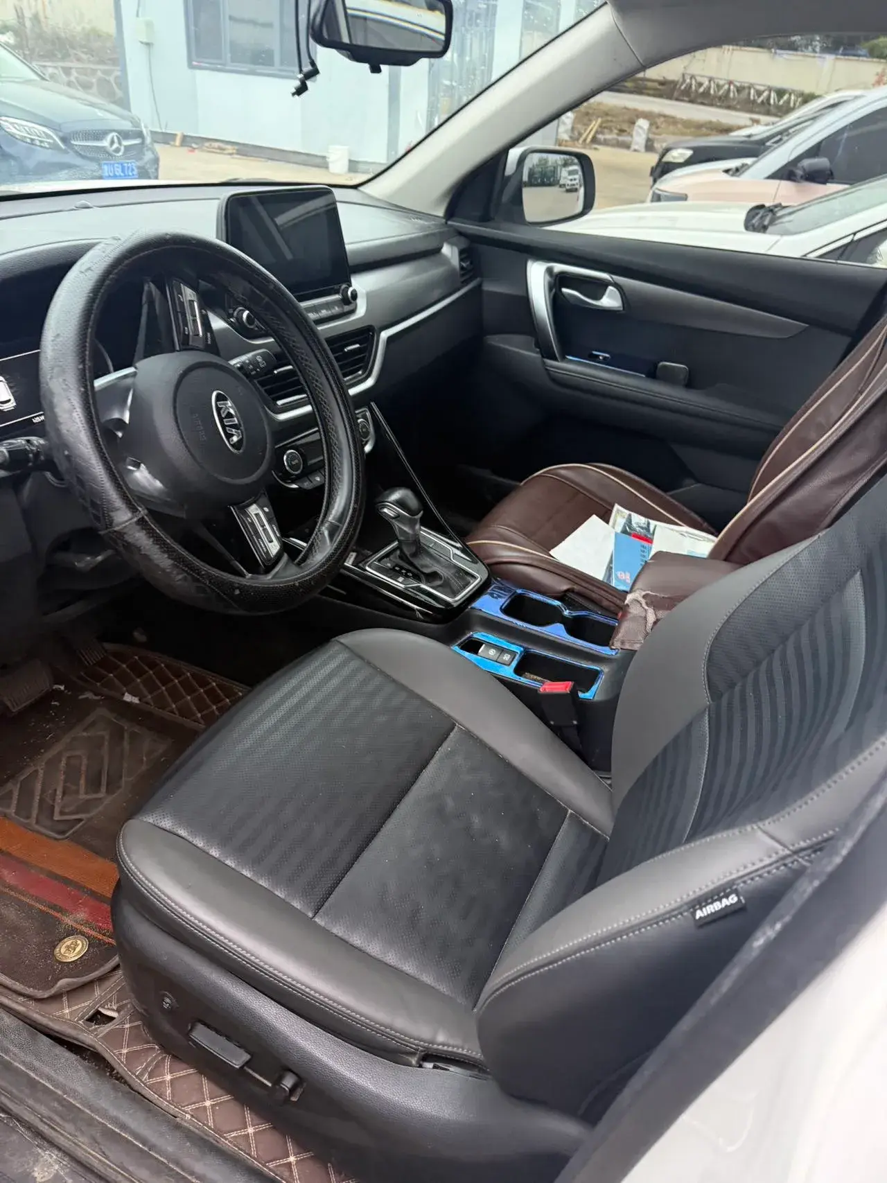 2018 KIA SPORTAGE thumbnail 3