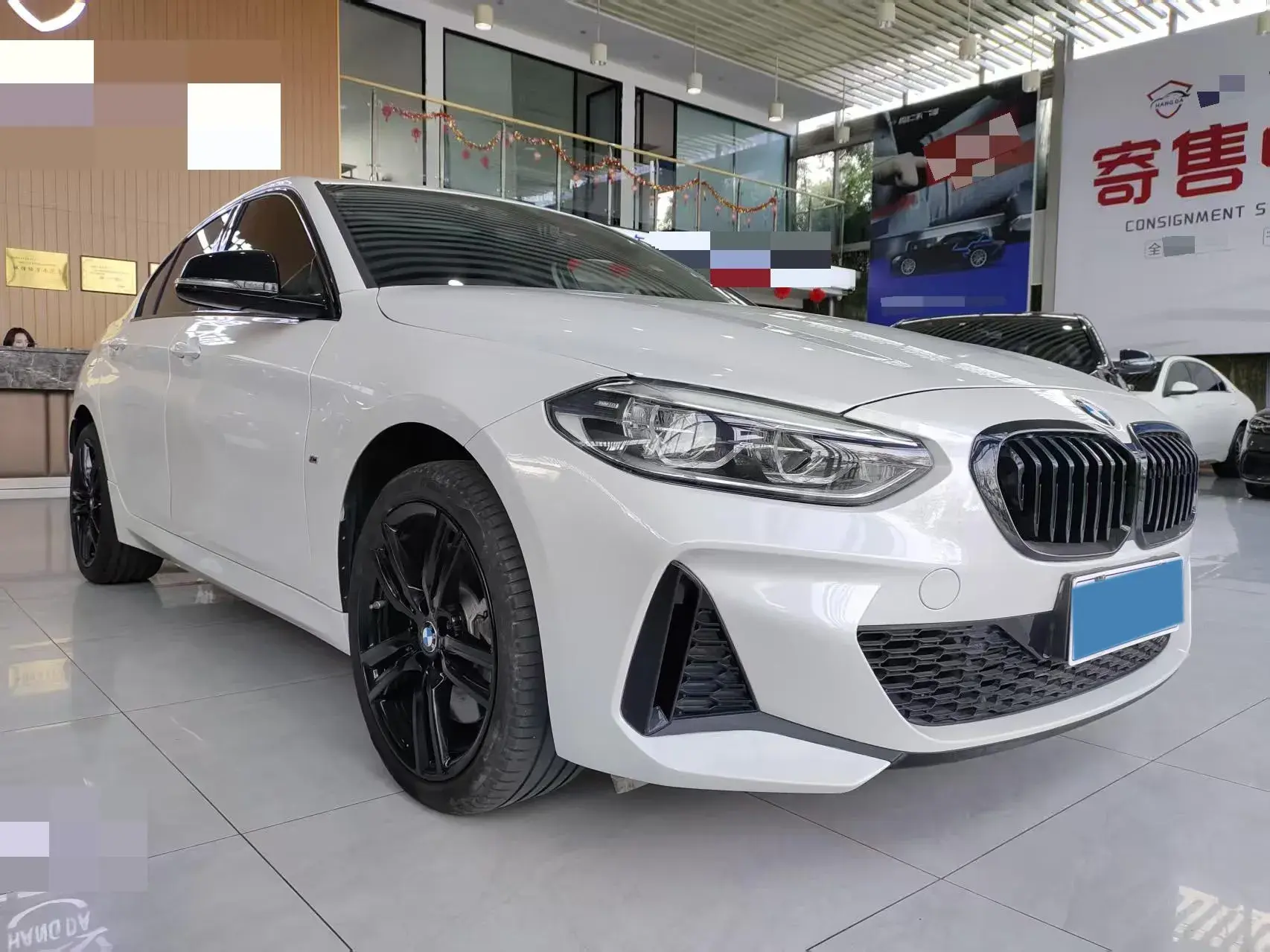 2021 BMW 1 thumbnail 3